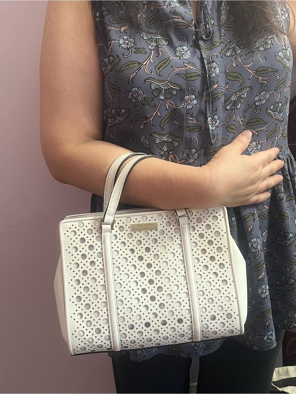 Kate Spade White Leather Tote Bag/purse w
Strap - Picture 6 of 9